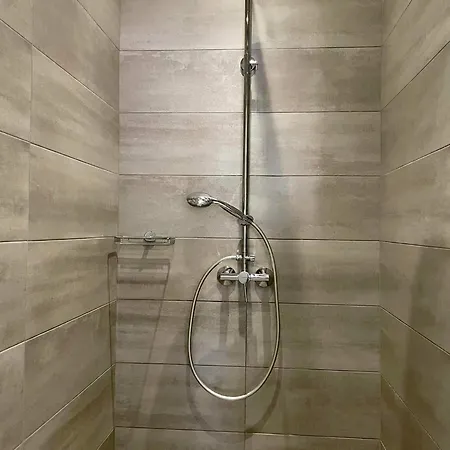 Seremetis Arillas Arílasz